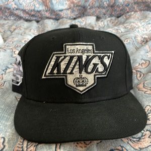 LA Kings Throwback Hat “Staples Center” patch